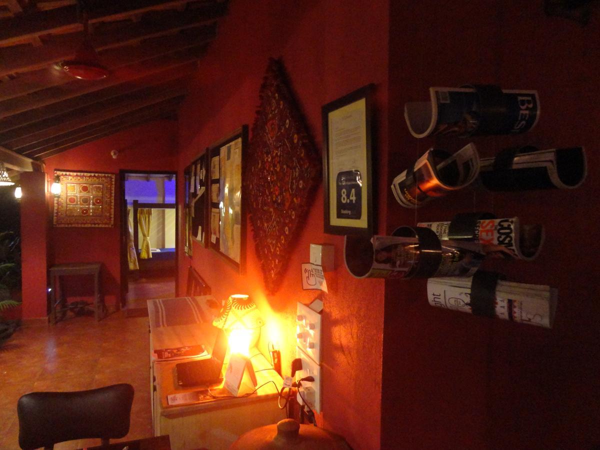 The Yuppi Hippi Female Hostel อันจูนา ภายนอก รูปภาพ