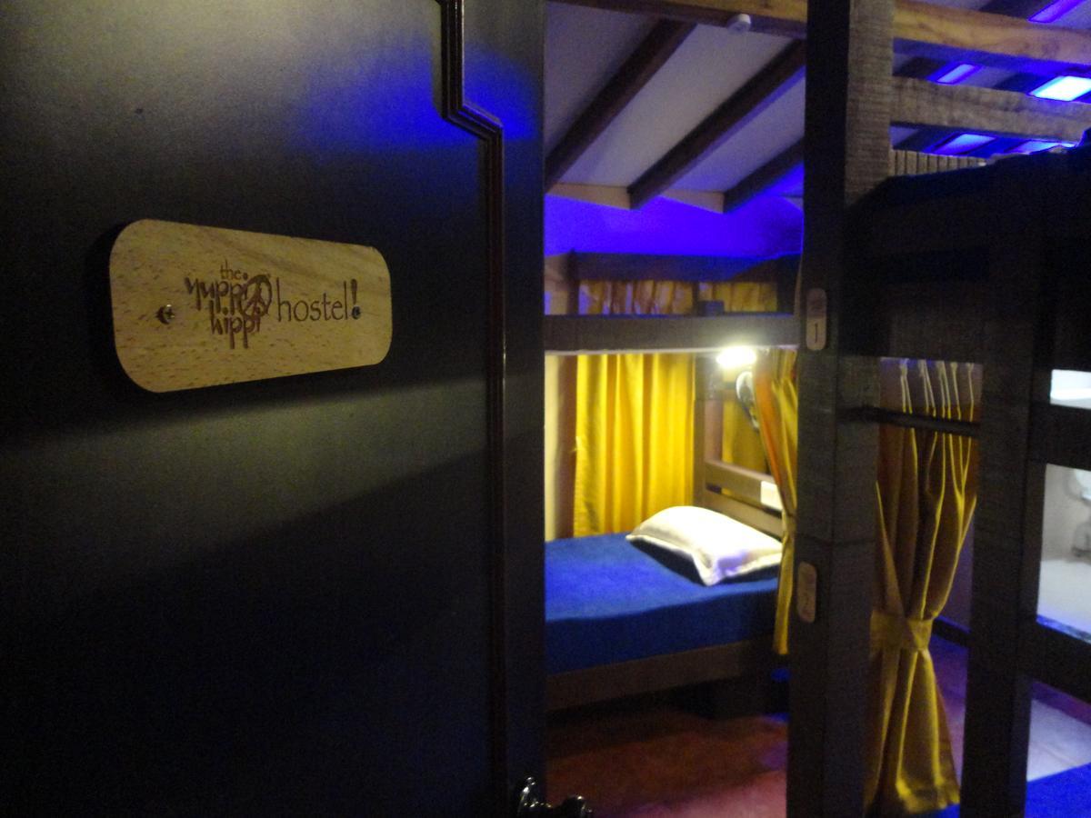 The Yuppi Hippi Female Hostel อันจูนา ภายนอก รูปภาพ