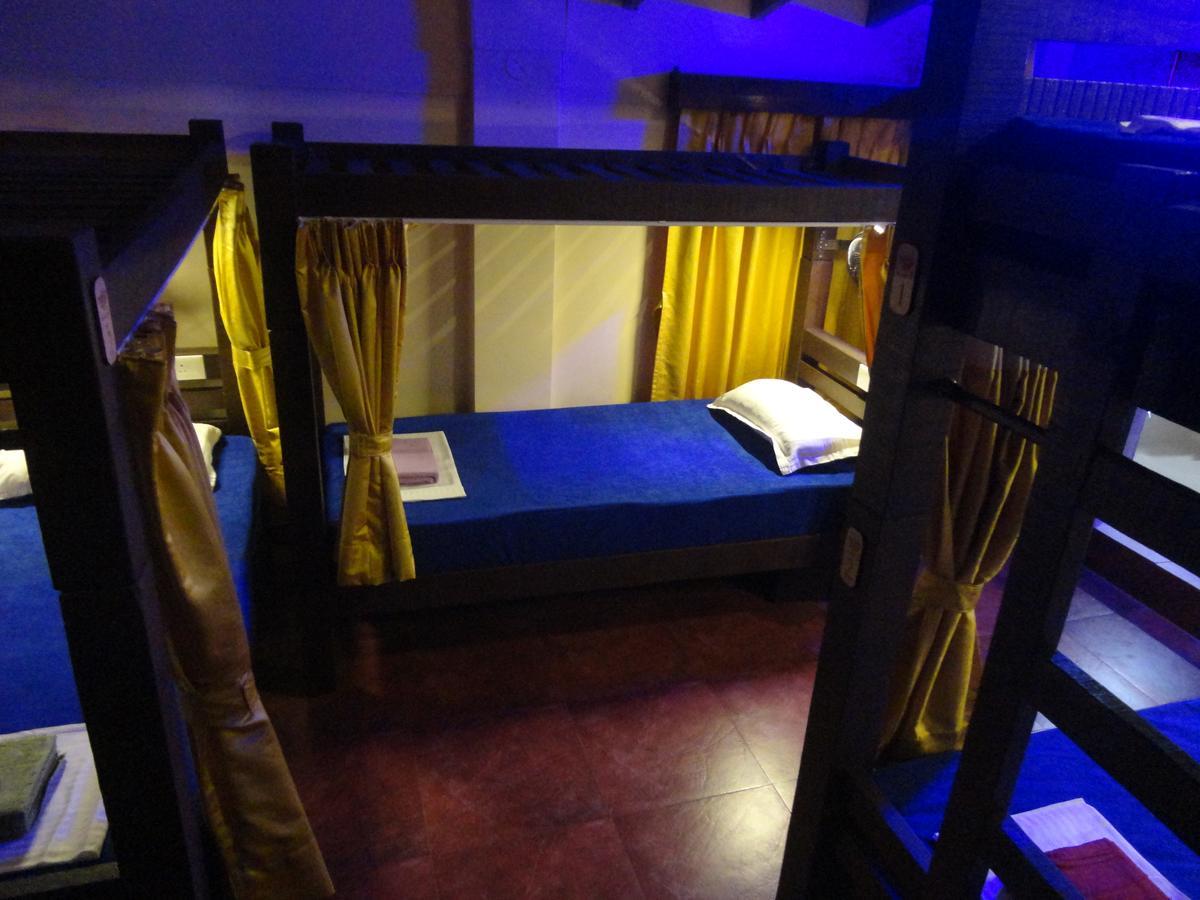 The Yuppi Hippi Female Hostel อันจูนา ภายนอก รูปภาพ