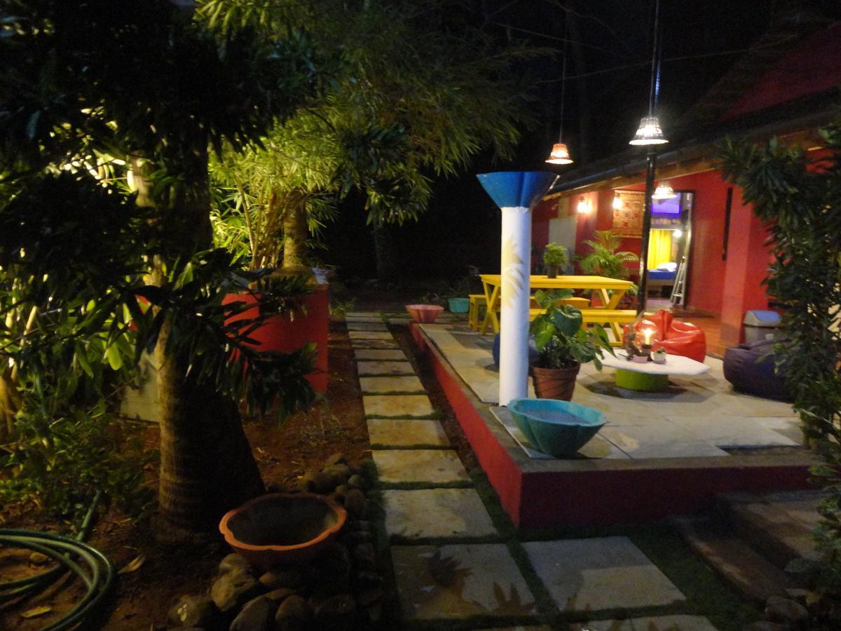 The Yuppi Hippi Female Hostel อันจูนา ภายนอก รูปภาพ
